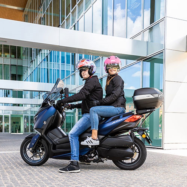 Givi_Monokey_Topcase_V47_NN_Tech___47_Liter___schwarz___V47NNT_3 Givi Monokey Topcase V47 NN Tech - 47 Liter - schwarz