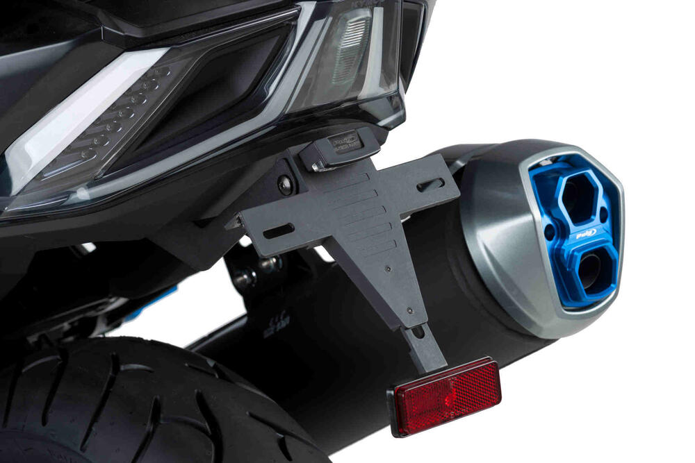 130459A6GWcP1wr3dE PUIG KENNZEICHENHALTER KYMCO AK550 17-18' C/SCHWARZ - 9534N