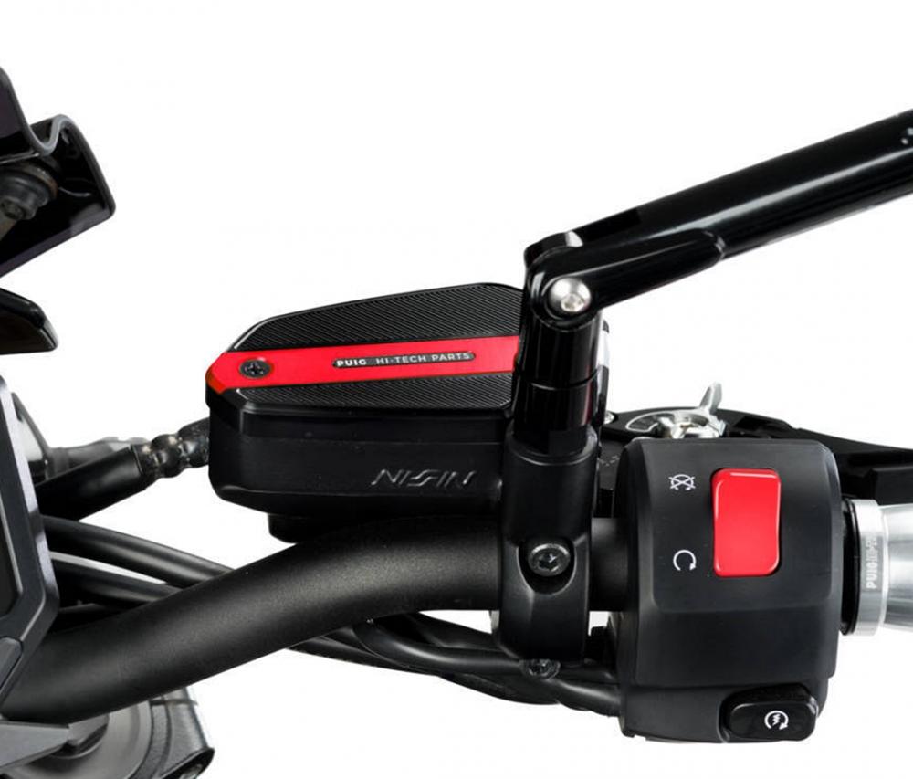 Puig_Abdeckung_Bremsfluessigkeitsbehaelter_Kawasaki___schwarz_rot_975R Puig Abdeckung Bremsflüssigkeitsbehälter Kawasaki - schwarz/rot