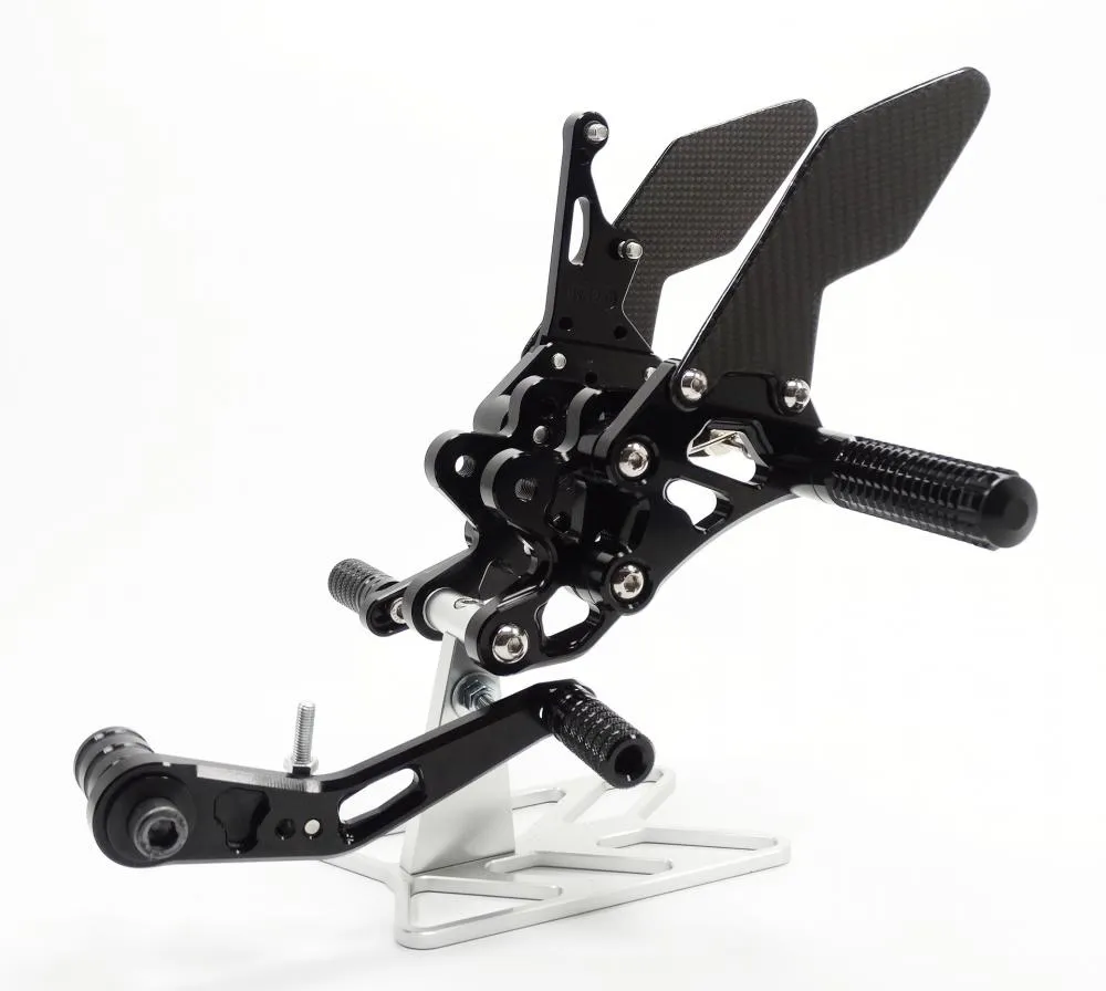 TMP_Fussrastenanlage_Suzuki_GSX_R_600_750_2011__Hauptansicht TMP Racing Fußrastenanlage Factory schwarz Suzuki GSX-R 600 750 2011-