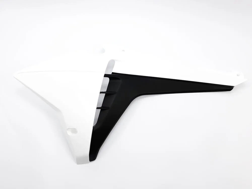 Fantic_Original_Kuehlerverkleidung_links_weiss__09764005 Fantic Original Kühlerverkleidung links weiß - XE / XM 50 2023- | XEF / XMF 125 2023-