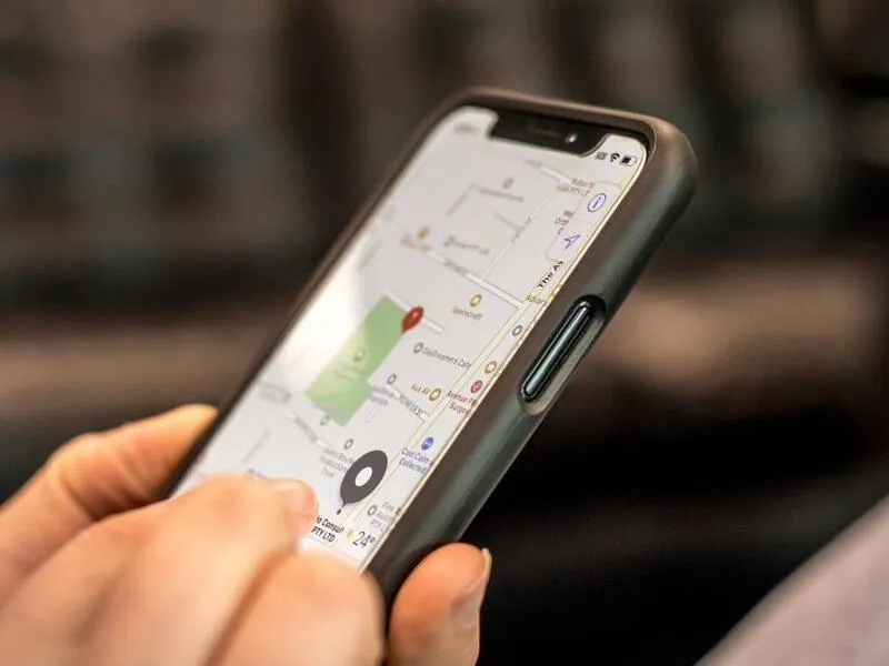 10010-4 Quad Lock Displayschutzfolie aus gehärtetem Glas für iPhone 14 Plus