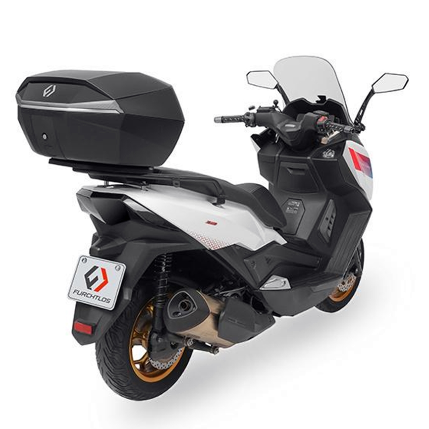 Furchtlos-SHIELD-L-Luxe-Topcase-48-Liter-schwarz-silber-FU11TCUP000L14EX-100027-am-Roller