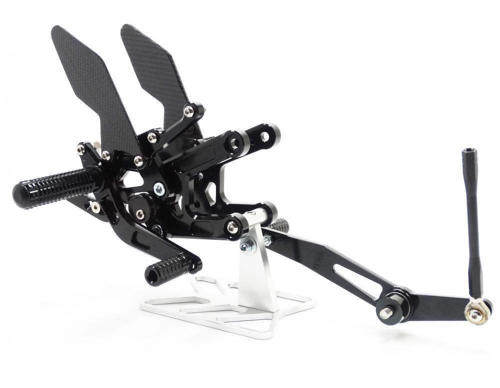 TMP_Fussrastenanlage_Yamaha_R6_2017__rechte_mitte_ansicht TMP Racing Fußrastenanlage Factory schwarz Yamaha YZF R6 2017-