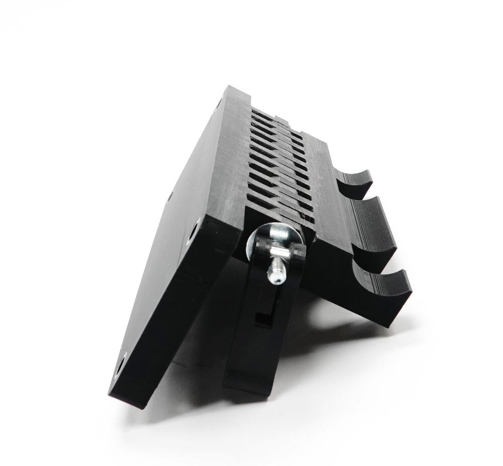 TMP-Kennzeichenhalter-vorne-Nummernschildhalterung-klappbar-TGB-Target-600-9746-6