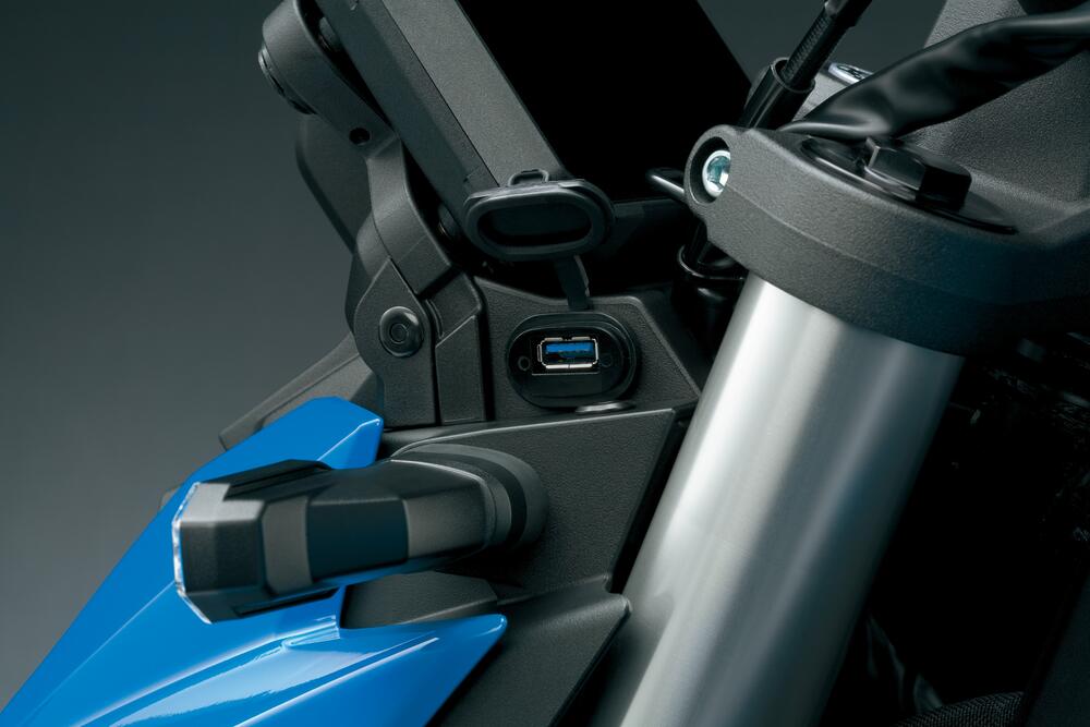 Suzuki_Original_USB_Steckdose___GSX_8S__39100_25810_000 Suzuki Original USB Steckdose - GSX-8S