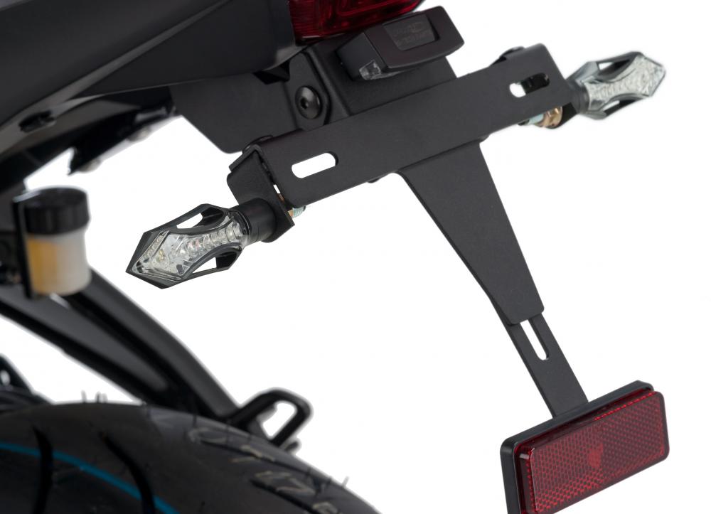 Puig_LED_Blinker_House_9946N_am_Motorrad Puig LED Blinker Set House, schwarz, Glas klar, ABE, 70x24 mm