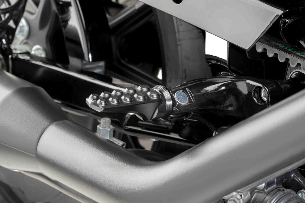 PUIG FUSSRASTEN SET CUSTOM RIG/LEFT C/SCHW. - 9980N