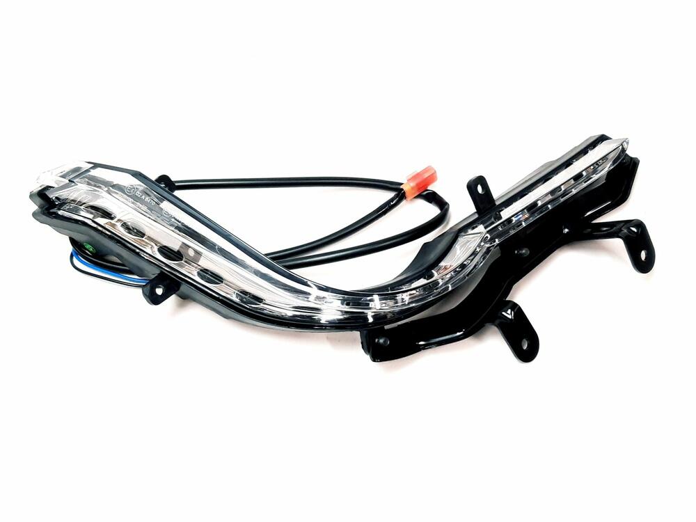 TGB POSITION LAMP RH - 927770JA