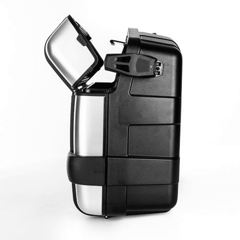 Givi_Monokey_Seitenkoffer_Set_Trekker_TRK33_mit_Alublende___je_33_Liter___silber_4 Givi Monokey Seitenkoffer Set Trekker TRK33 mit Alublende - je 33 Liter - silber