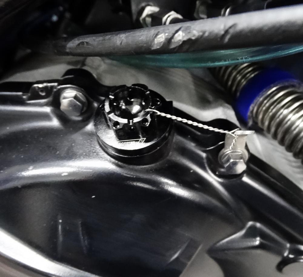 TMP Racing CNC Öleinfüllschraube blau M27x3 mm Yamaha Aluminium Öldeckel R1 R6 